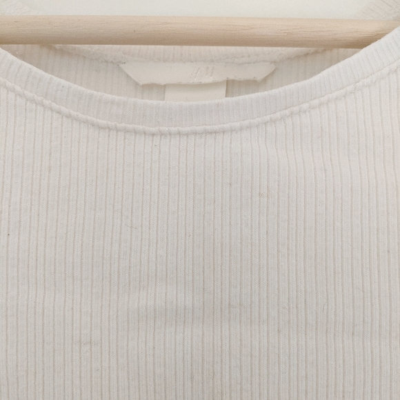 H&M Off-White Ribbed Short Sleeve Basic T-Shirt - Picture 5 of 6